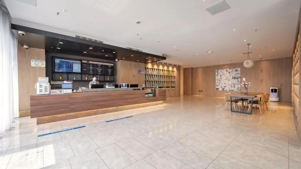 Hanting Premium Hotel Youjia Shanghai Caolu Institute of Finance — фото 1