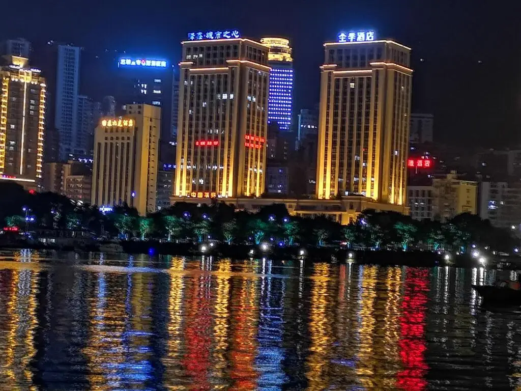 Чунцин: Ji Hotel Chongqing Wanzhou Wanda Plaza