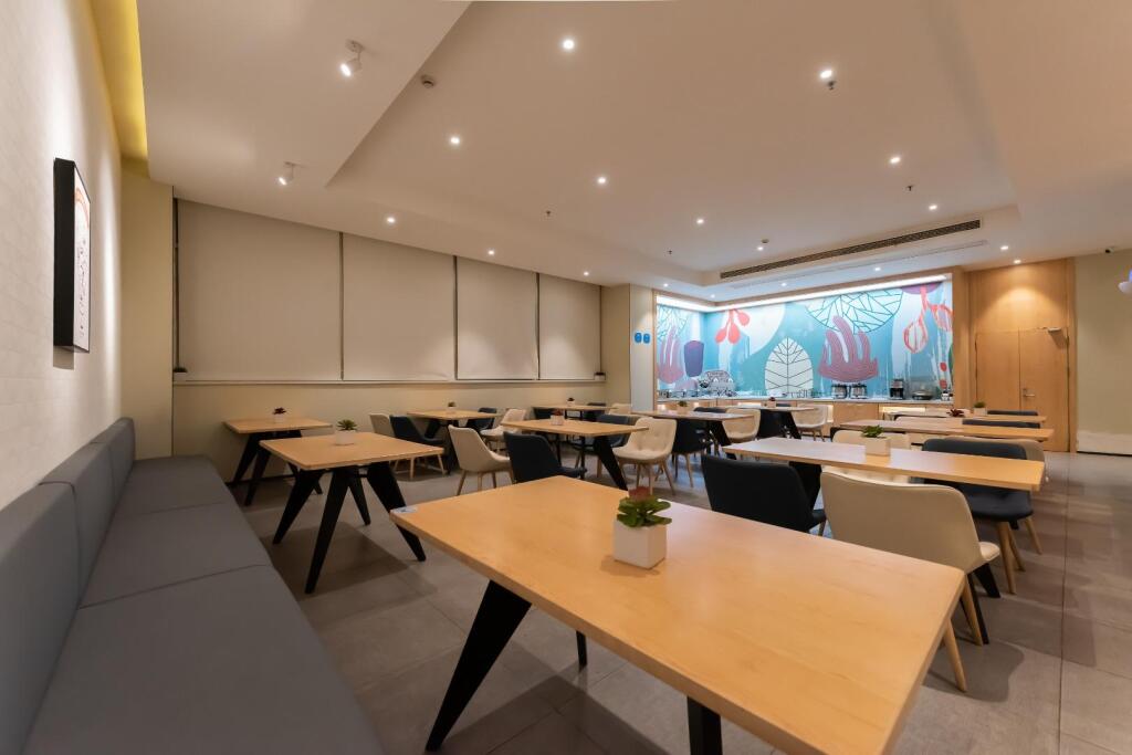 Янчжоу: Hanting Hotel Yangzhou Wenchangge Shouxihu Road