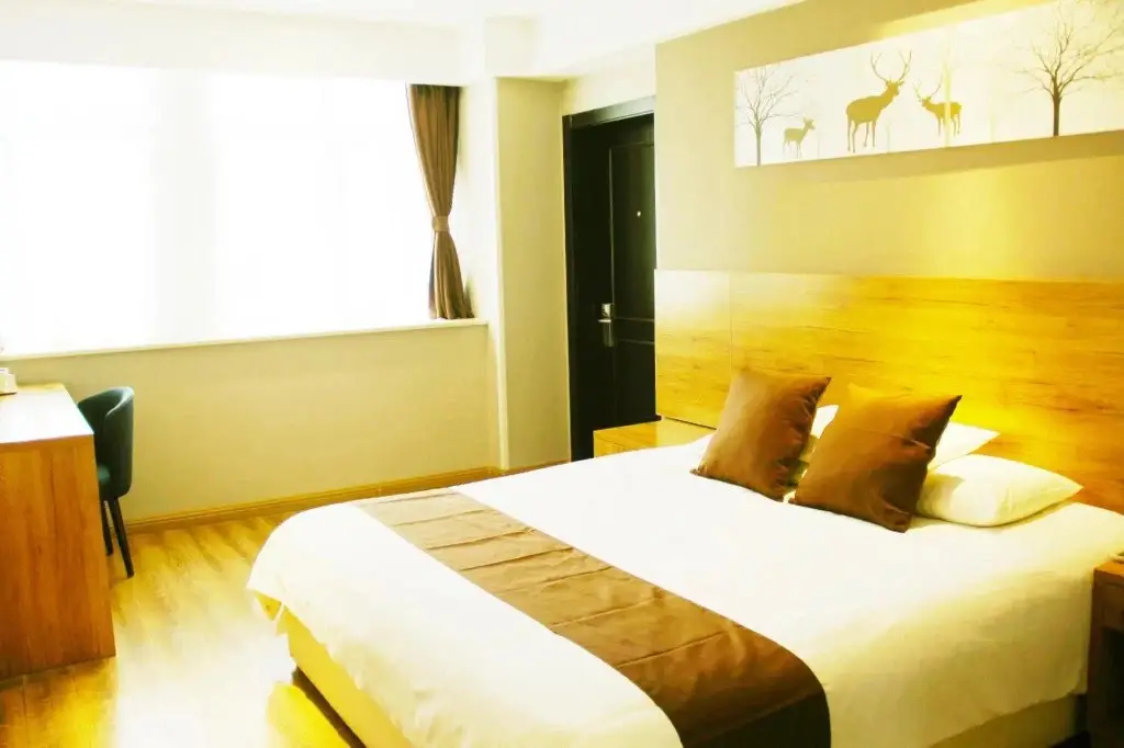 Elan Inn Changzhou Dinosaur Park Hotel — фото 1