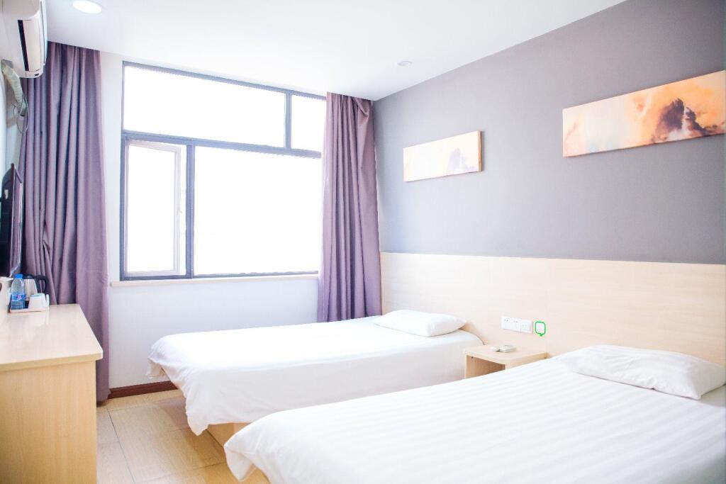 Шанхай: Hi Inn Shanghai Jinshan Zhujing Jinlong New Street