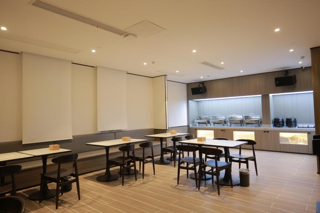 Hanting Hotel Funan Tianzhu Square — фото 1