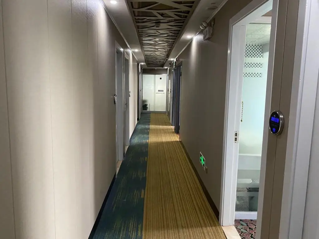 Шанхай: Hi Inn Shanghia Songjiang Xincheng Xin Songjiang Road
