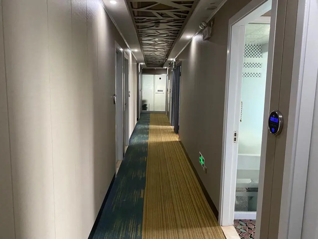 Шанхай: Hi Inn Shanghia Songjiang Xincheng Xin Songjiang Road