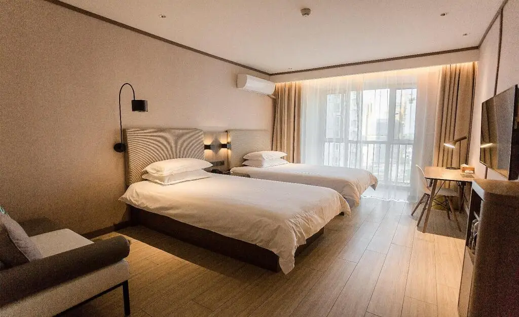 Цзаочжуан: Hanting Hotel Tengzhou Longquan Road