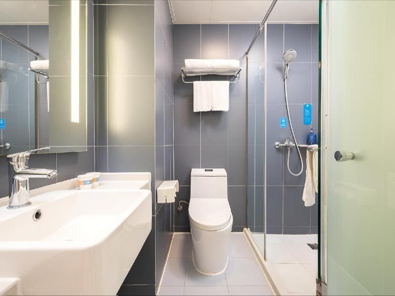 Шанхай: Hanting Hotel Shanghai Zhoupu Wanda Metro Station