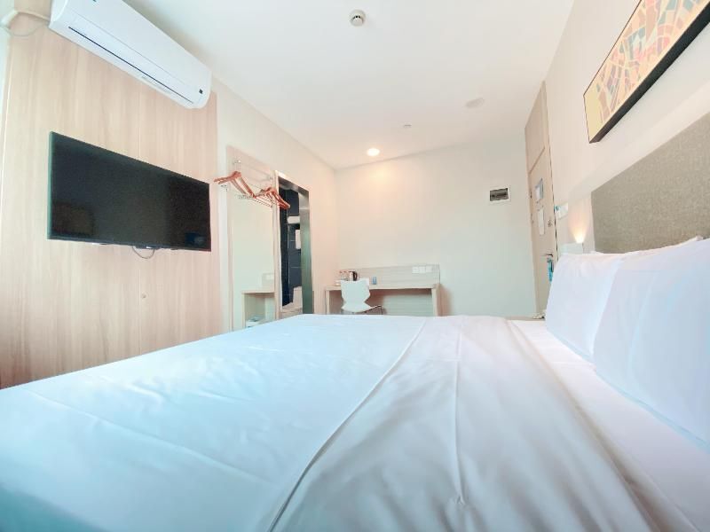 Шанхай: Hanting Hotel Shanghai Zhoupu Wanda Metro Station