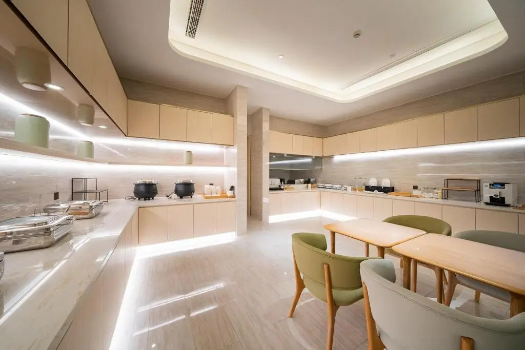Шанхай: Ji Hotel Shanghai Gucun Park Metro Station
