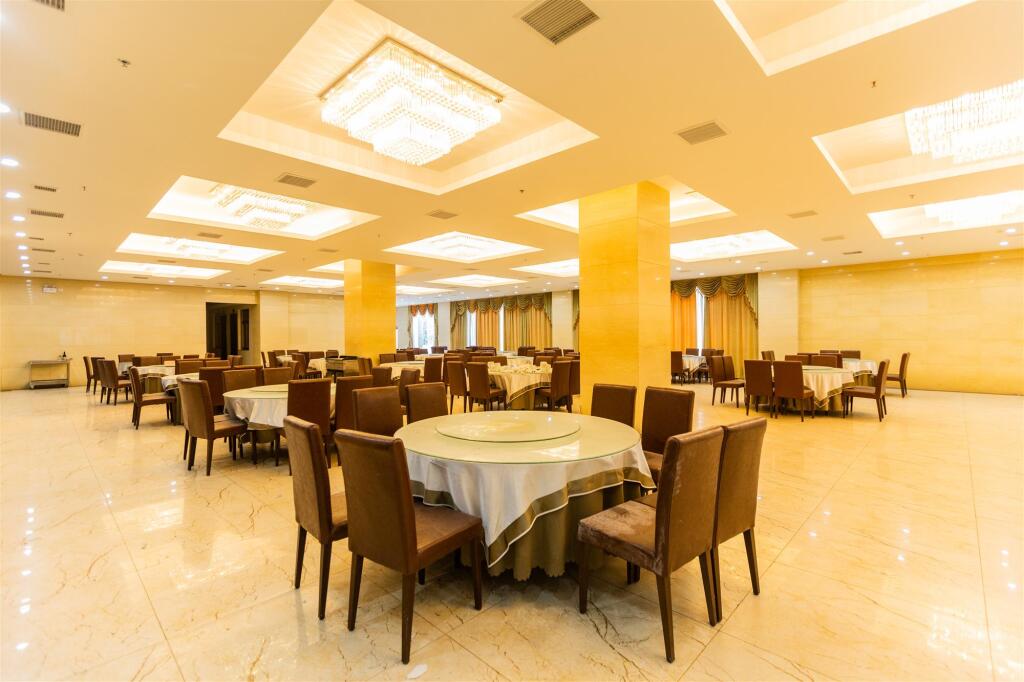 Синьян: Starway Hotel Xinyang Beili Jiaoqiao