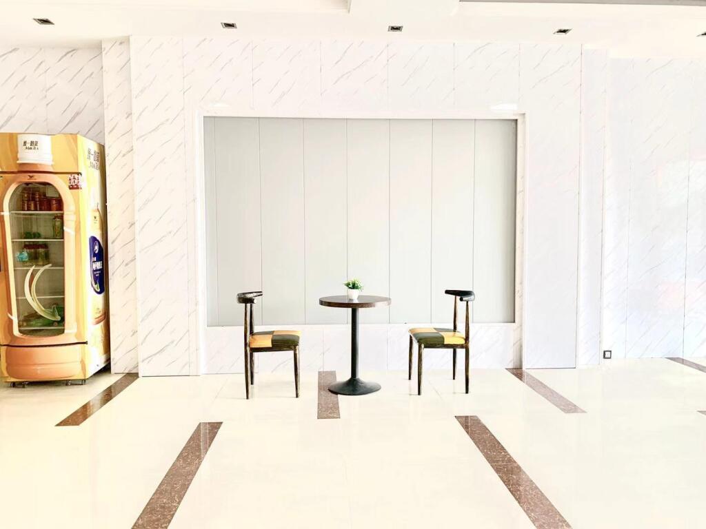 Наньчан: Elan Inn Nanchang Qingshan Lake Wanda Plaza