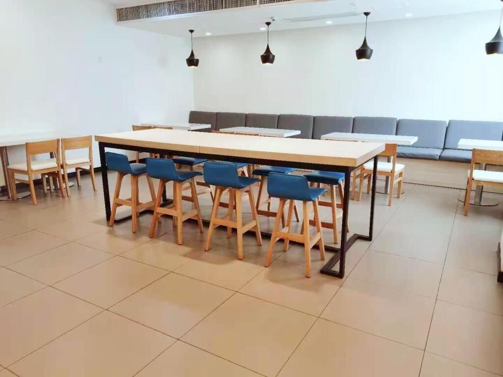 Сюйчжоу: Hanting Hotel Mingguang Runxi City Square