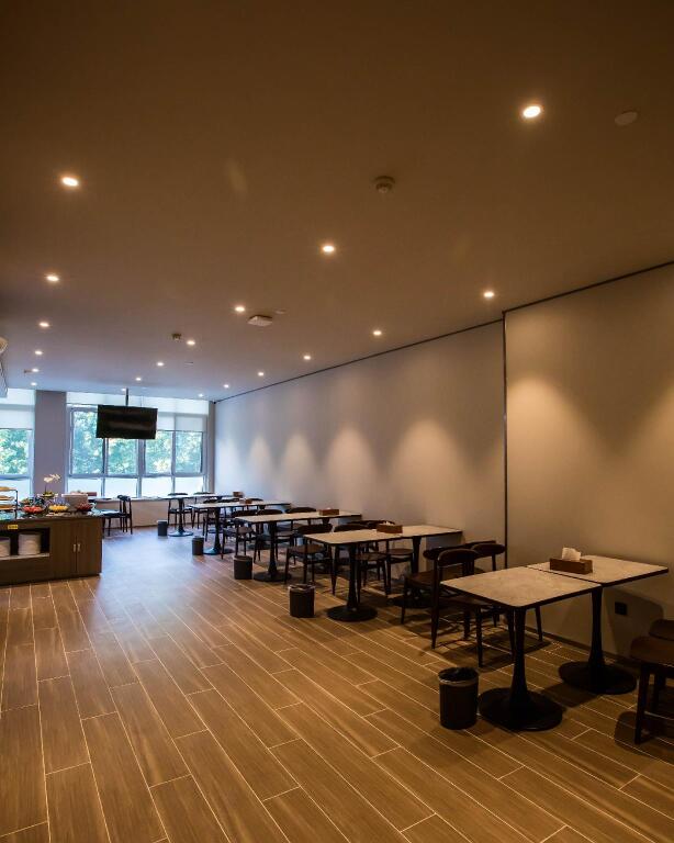 Хецзе: Hanting Hotel Heze Chengwu