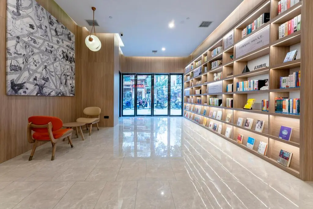 Наньчан: Hanting Hotel Nanchang Tengwangge Wanshougong