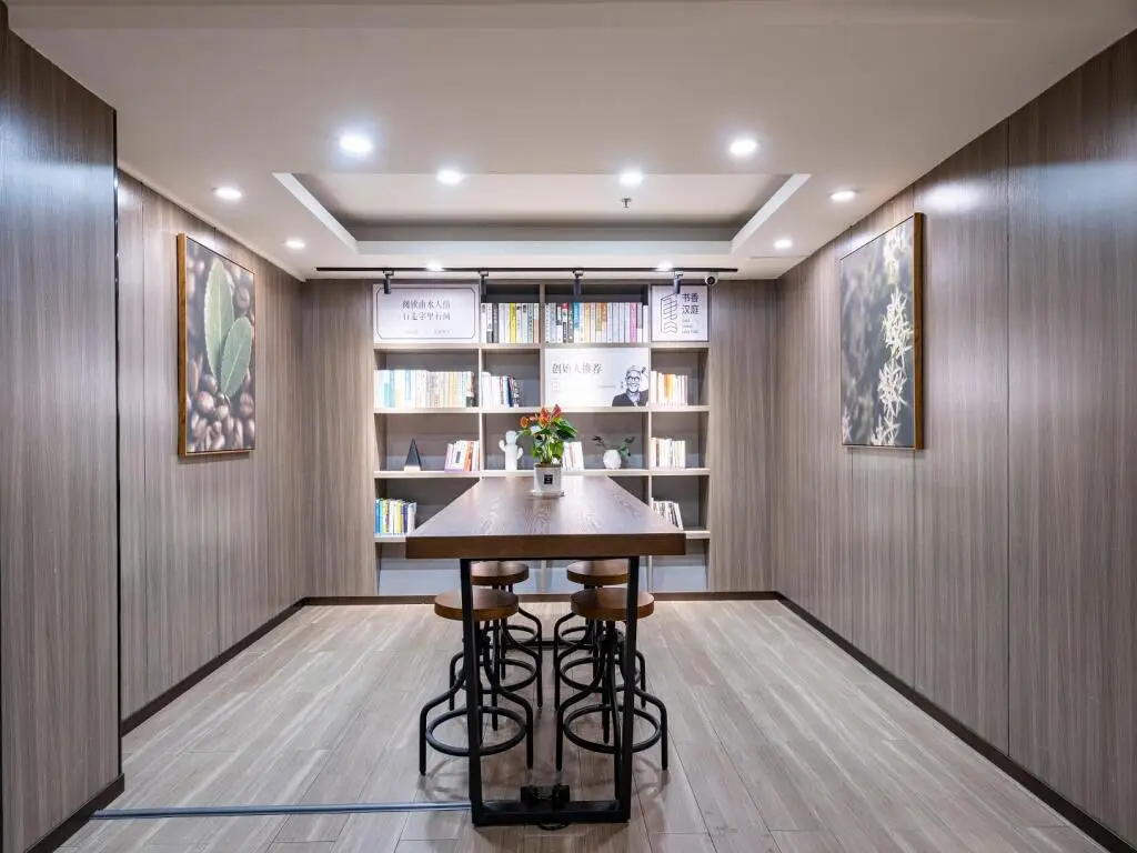 Шэньчжэнь: Hanting Hotel Shenzhen Tai'an Metro Station