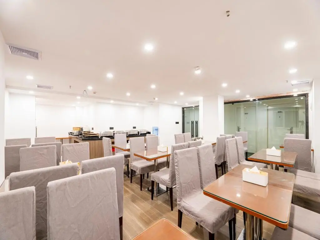 Шэньчжэнь: Hanting Hotel Shenzhen Tai'an Metro Station