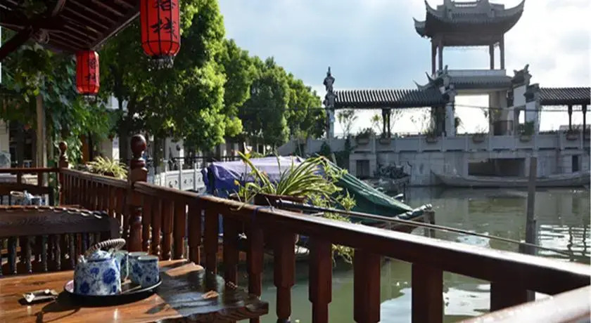Шанхай: Zhou Zhuang Zhen Feng Inn