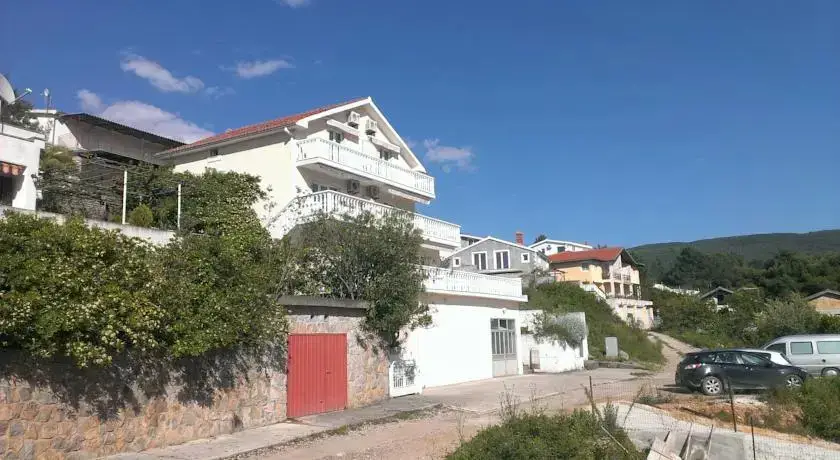 Бигово: Apartments Sofija