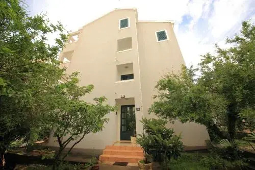 Петровац: Guest house Zenović