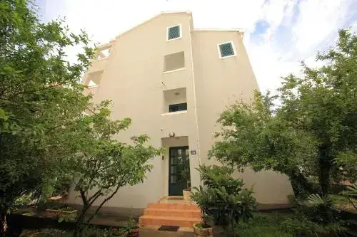 Петровац: Guest house Zenović