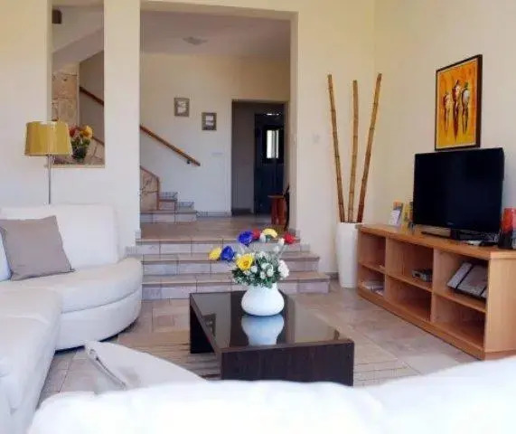 Пейя: Villa Bella Island Tessera