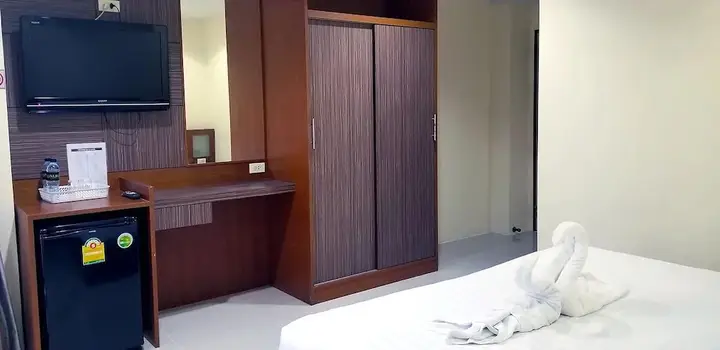 Кату: Kanpai Hotel