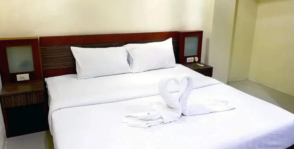 Кату: Kanpai Hotel