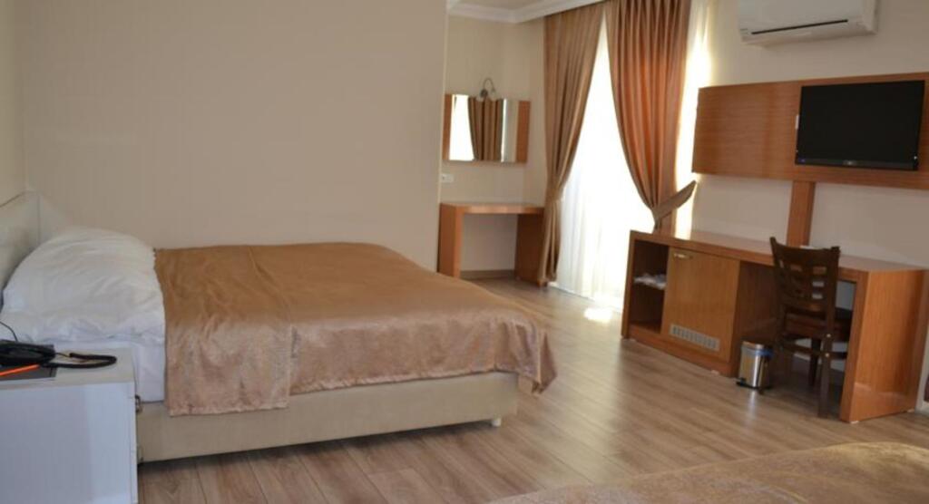 Дёшемеалты: Dosemealti Otel