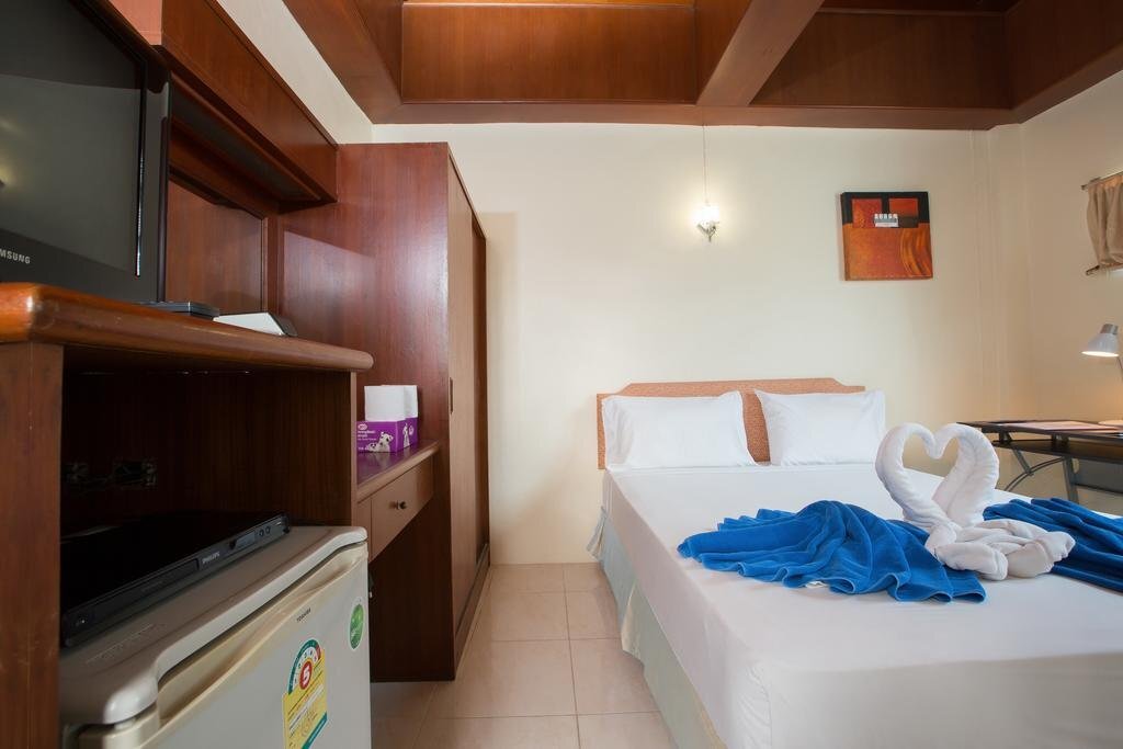 Кату: Sundowners Guesthouse