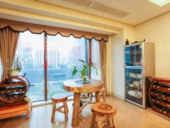 Чэнду: Changle Holiday Hotel(Chengdu New Exhibition Center)