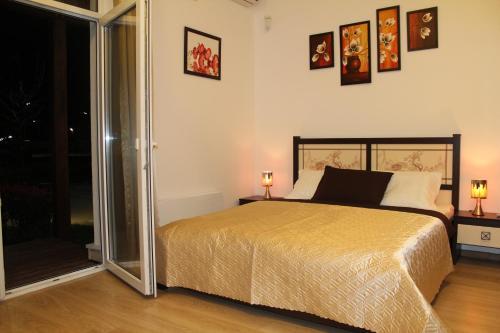 Красная Поляна: Ulitsa Golubaya 17 Apartment