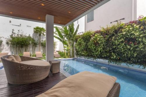 Дананг: The Perfect Vacation by My Khe Beach