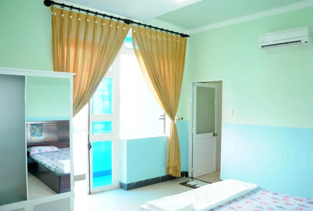 Тхузаумот: Nhiet Doi Hotel