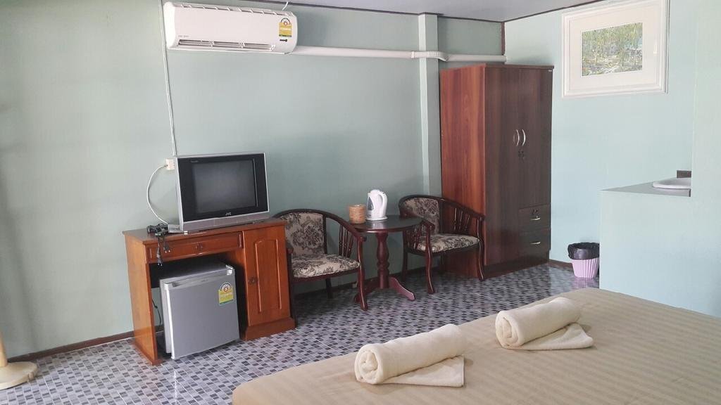 Чаам: Hubkapong Resort & Spa