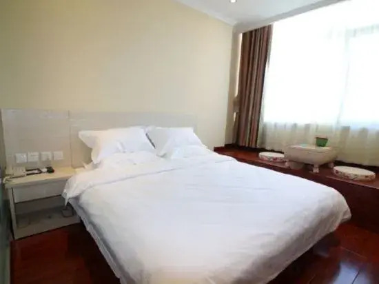 Чжаоюань: Super 8 Hotel Yantai Zhaoyuan Bus Terminal Branch