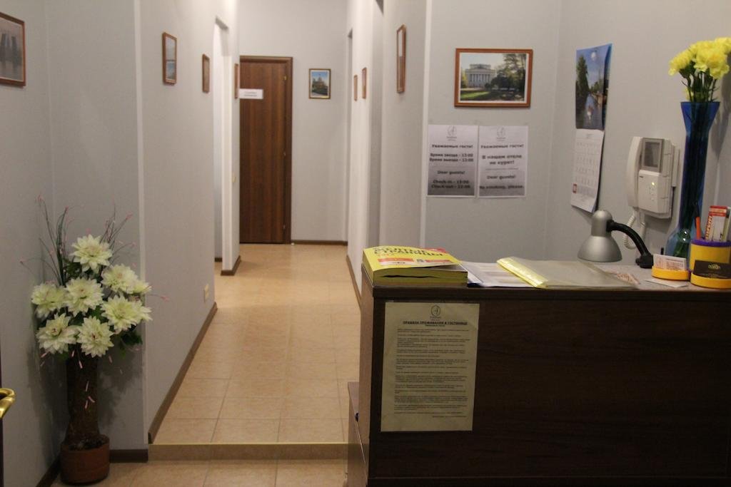 Санкт-Петербург: Отель Атмосфера на Большом 32