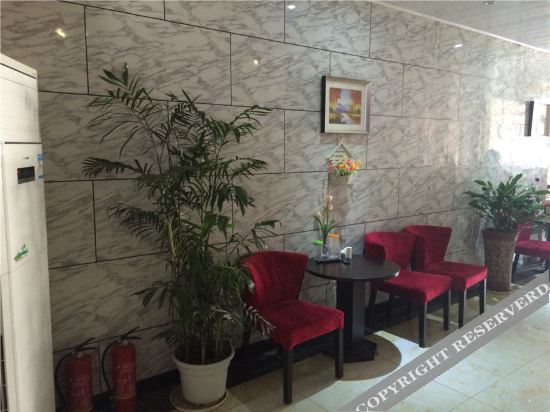 Yibin Wanxiang Business Hotel(宜宾万祥商务宾馆) — фото 1