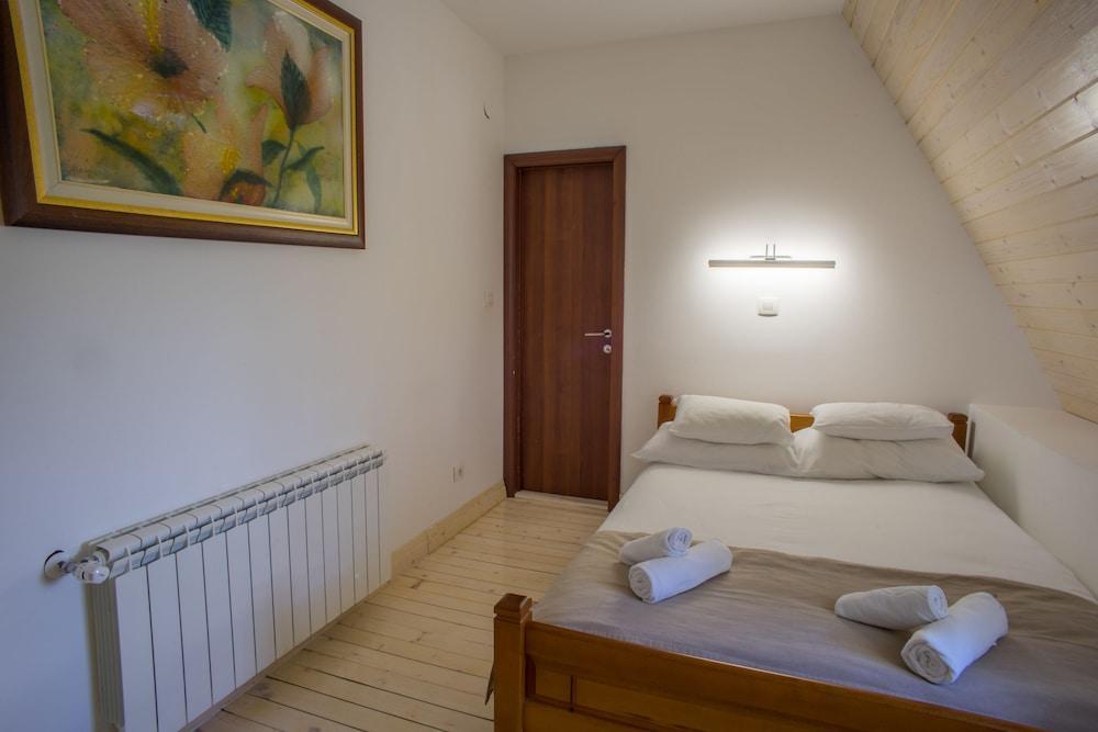 Каньон Tara: Hotel Polar Star