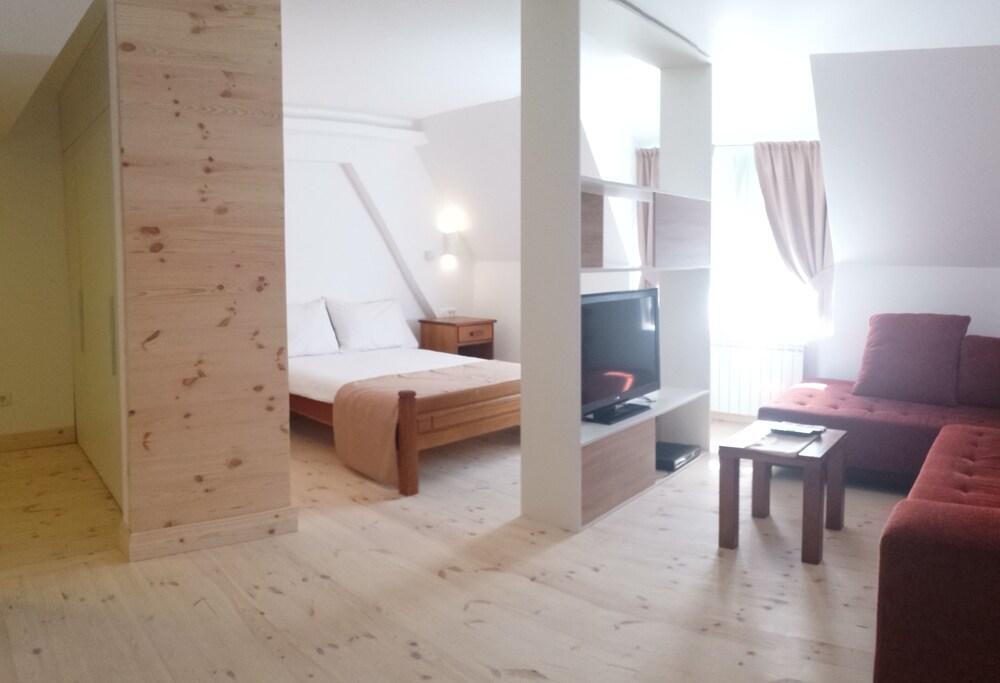Каньон Tara: Hotel Polar Star