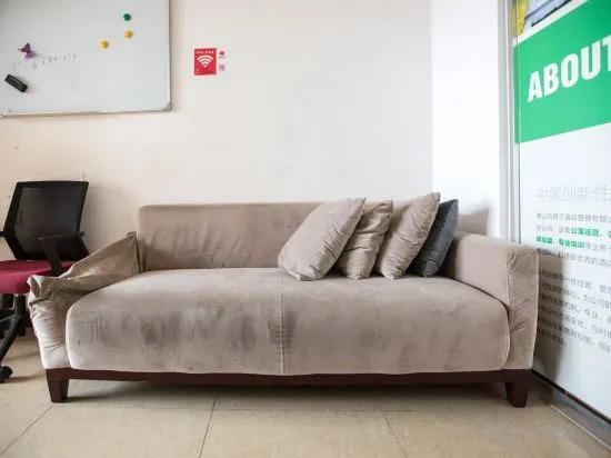 Фошань: Orange Apartment