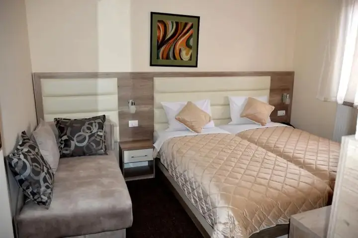 Колашин: Cile Hotel