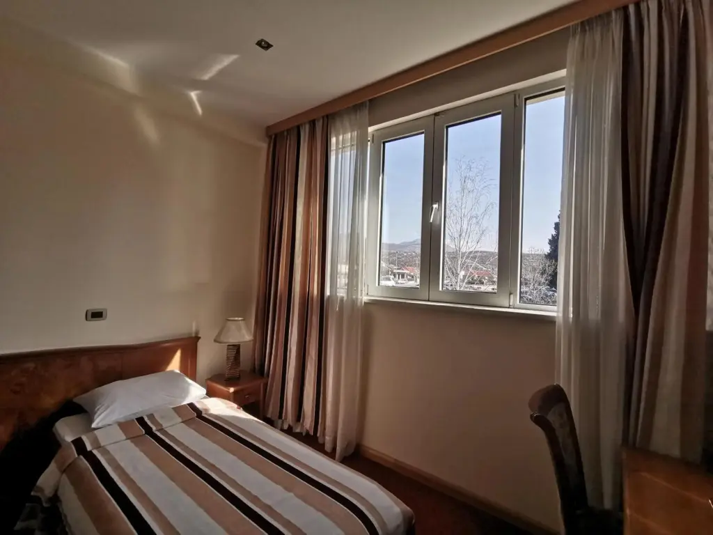 Подгорица: Hotel BaMBiS