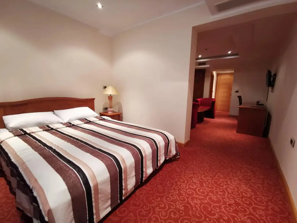 Подгорица: Hotel BaMBiS