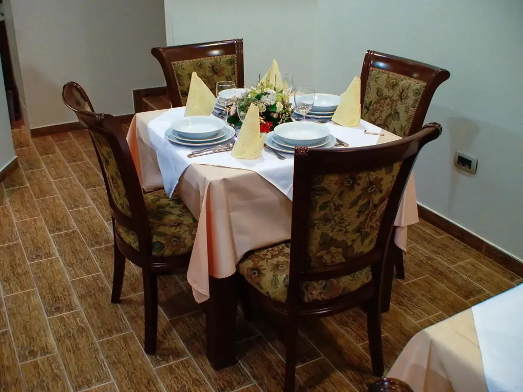 Подгорица: Hotel BaMBiS