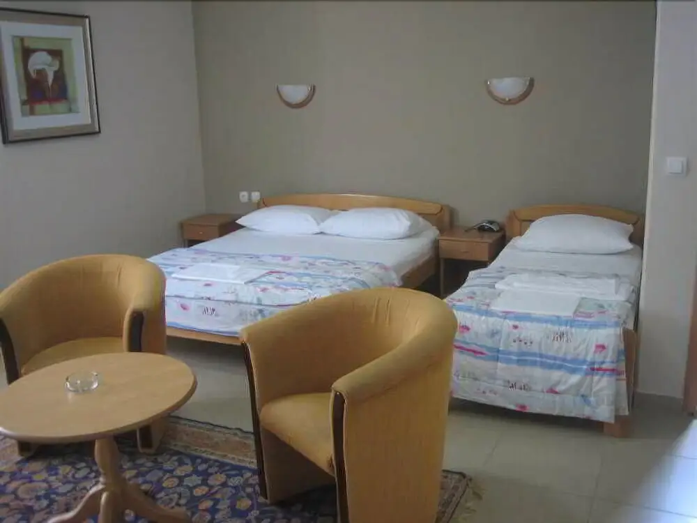 Будва: Hotel Kangaroo