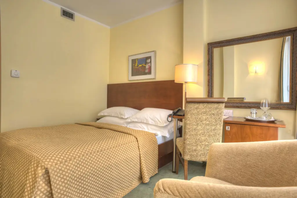 Петровац: Hotel Rivijera