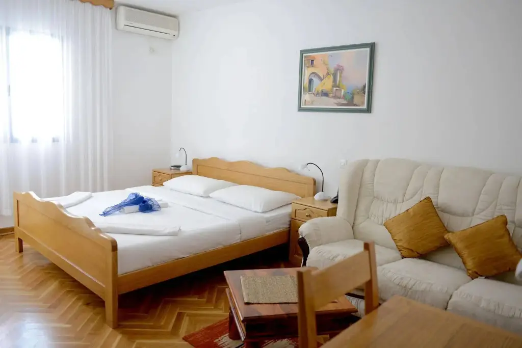 Будва: Hotel Sanja