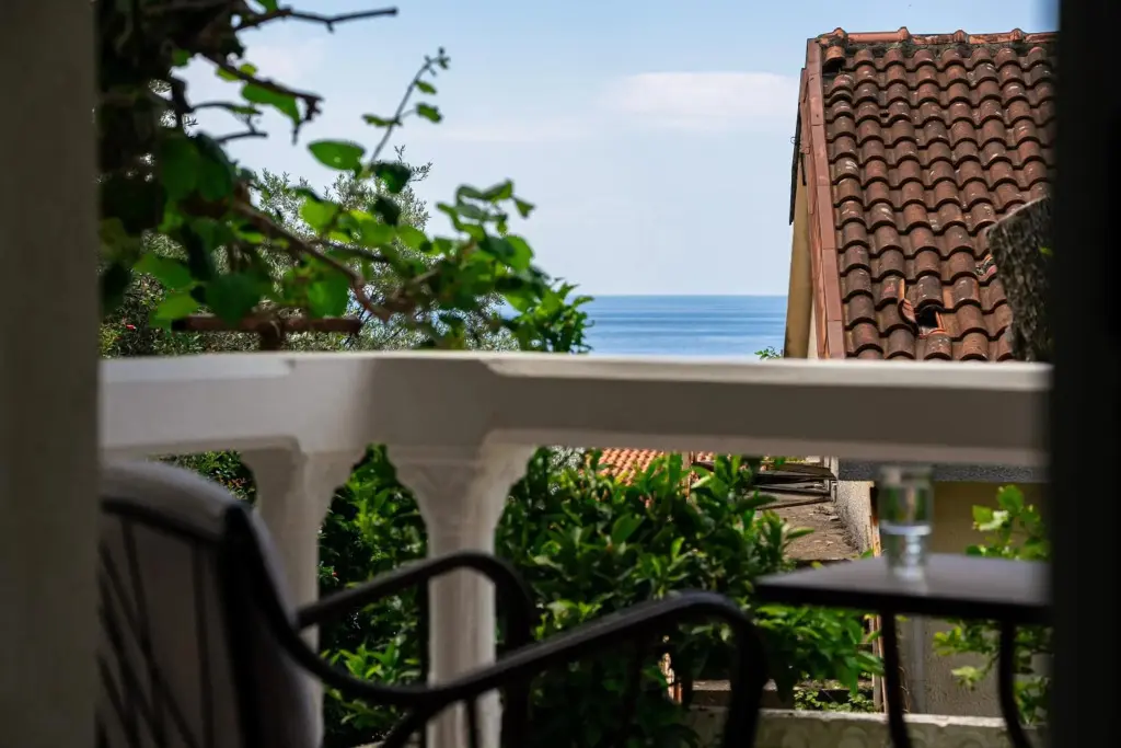 Свети-Стефан: Hotel Adrovic Sveti Stefan