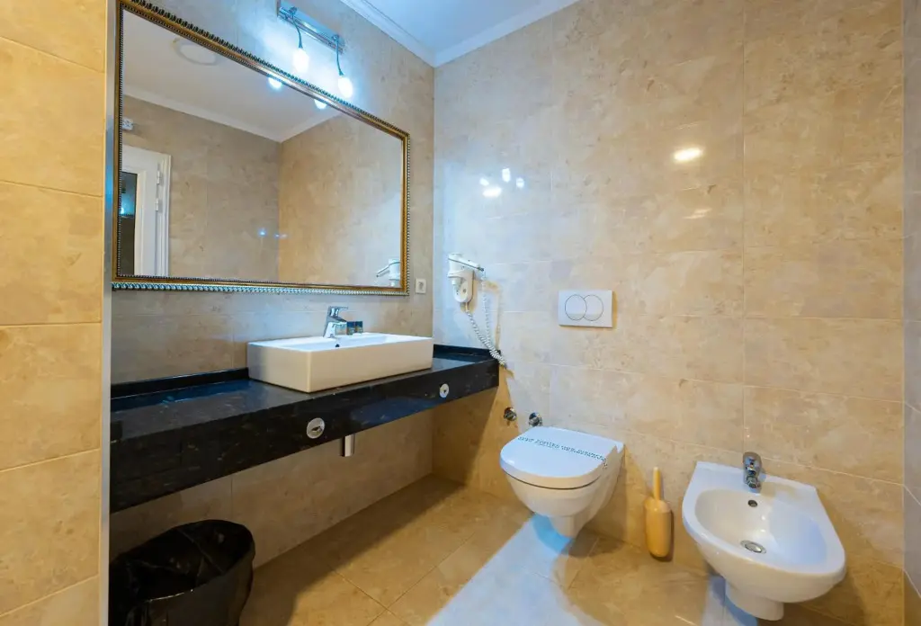 Свети-Стефан: Hotel Adrovic Sveti Stefan