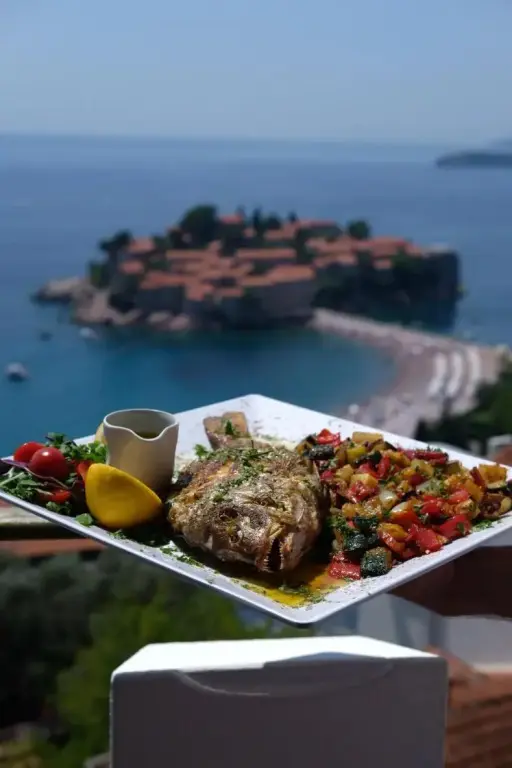 Свети-Стефан: Hotel Adrovic Sveti Stefan