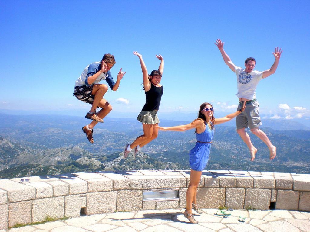 Montenegro Backpackers Home Budva — фото 1
